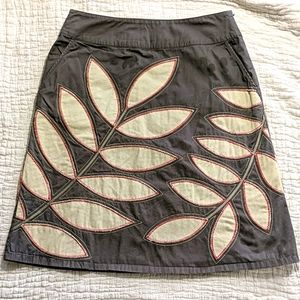 Boden skirt with leaves and pockets